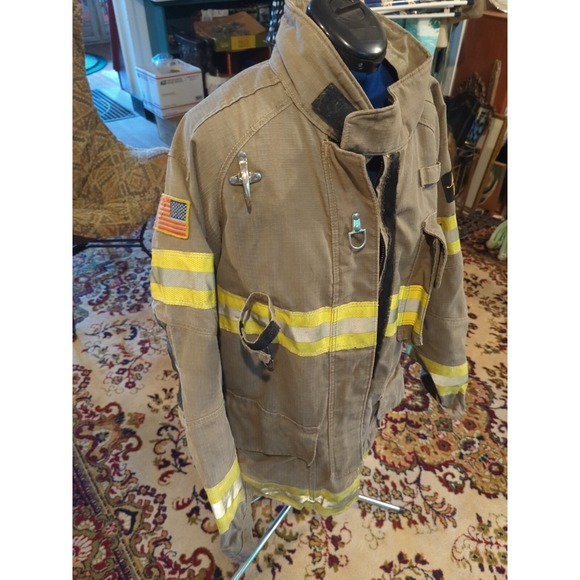 Vintage Retired Firefighter Turnout JACKET FIRE COAT USED *SHELL ONLY* 46 X 32" - Picture 2 of 10
